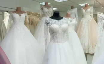 Hogyan válasszam ki a megfelelő színt a menyasszonyi ruhához?