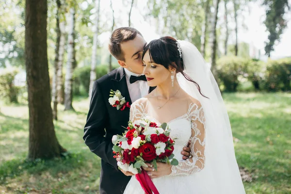 Esküvő a természetben – tippek szabadtéri szertartáshoz